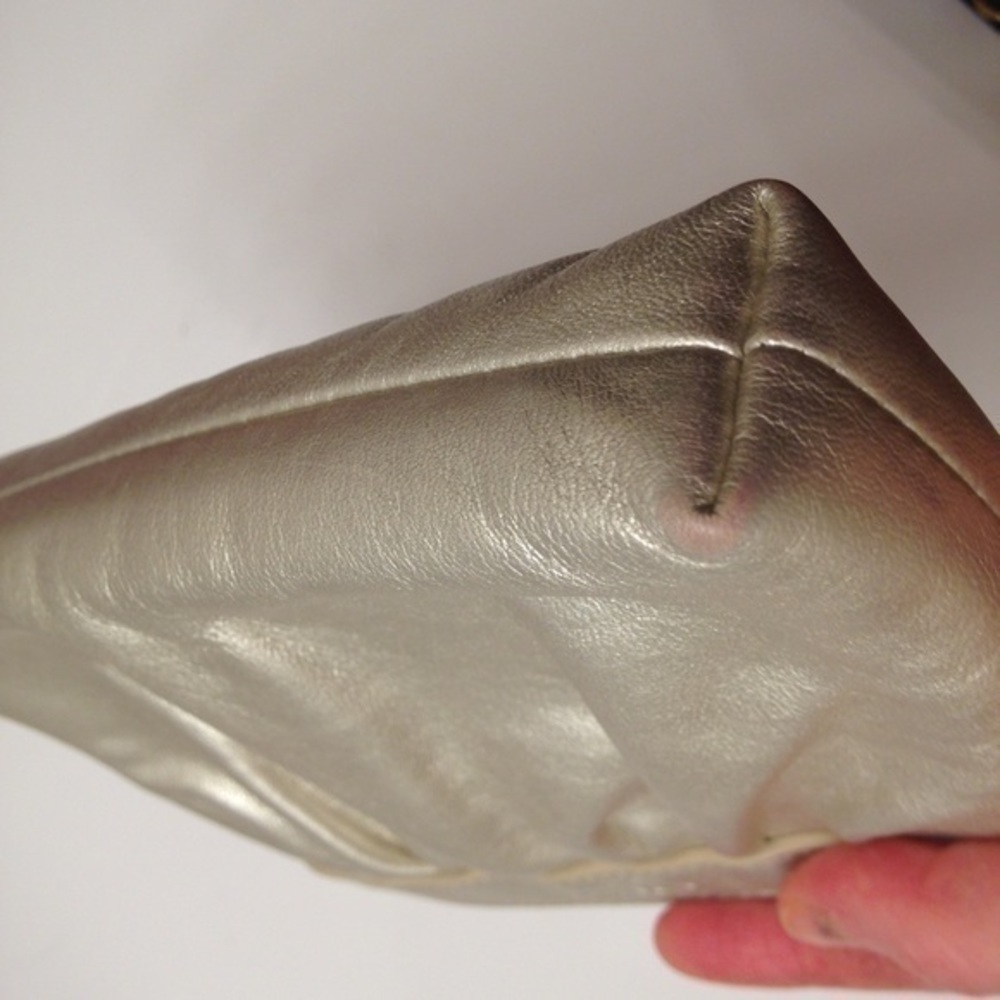 Coach silver leather Metallic Wristlet clutch bag - Picture 4 of 8